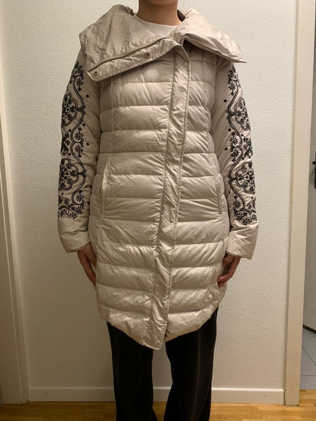Odd Molly Jacken: Odd Molly veste hiver T. 40 beige – Gebraucht aus Sonceboz-Sombeval von michael.l