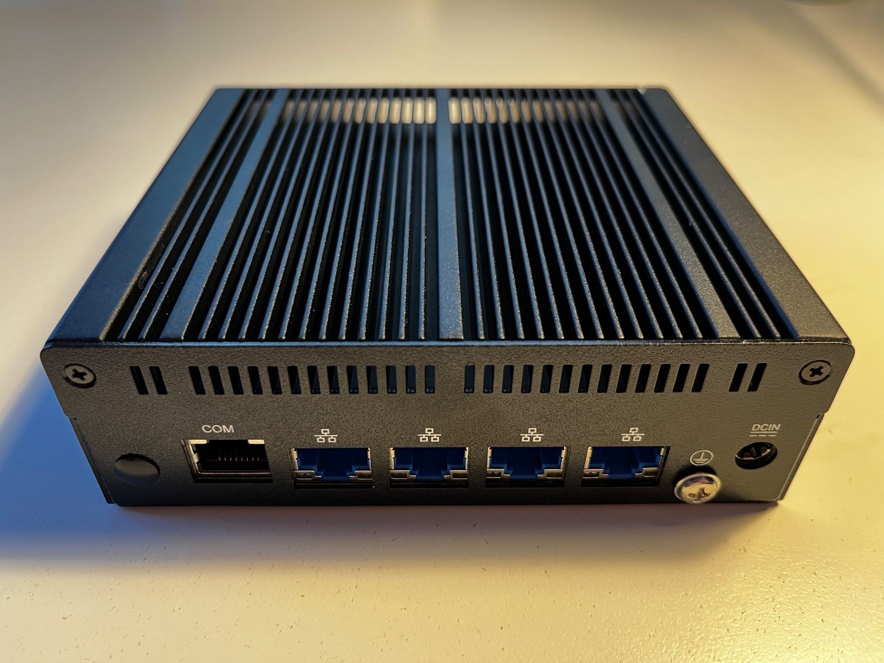 PC: Mini PC Firewall J6412 | 4x LAN Intel 2.5G | 8GB – Usato da Mendrisio venduto da pie_82mz