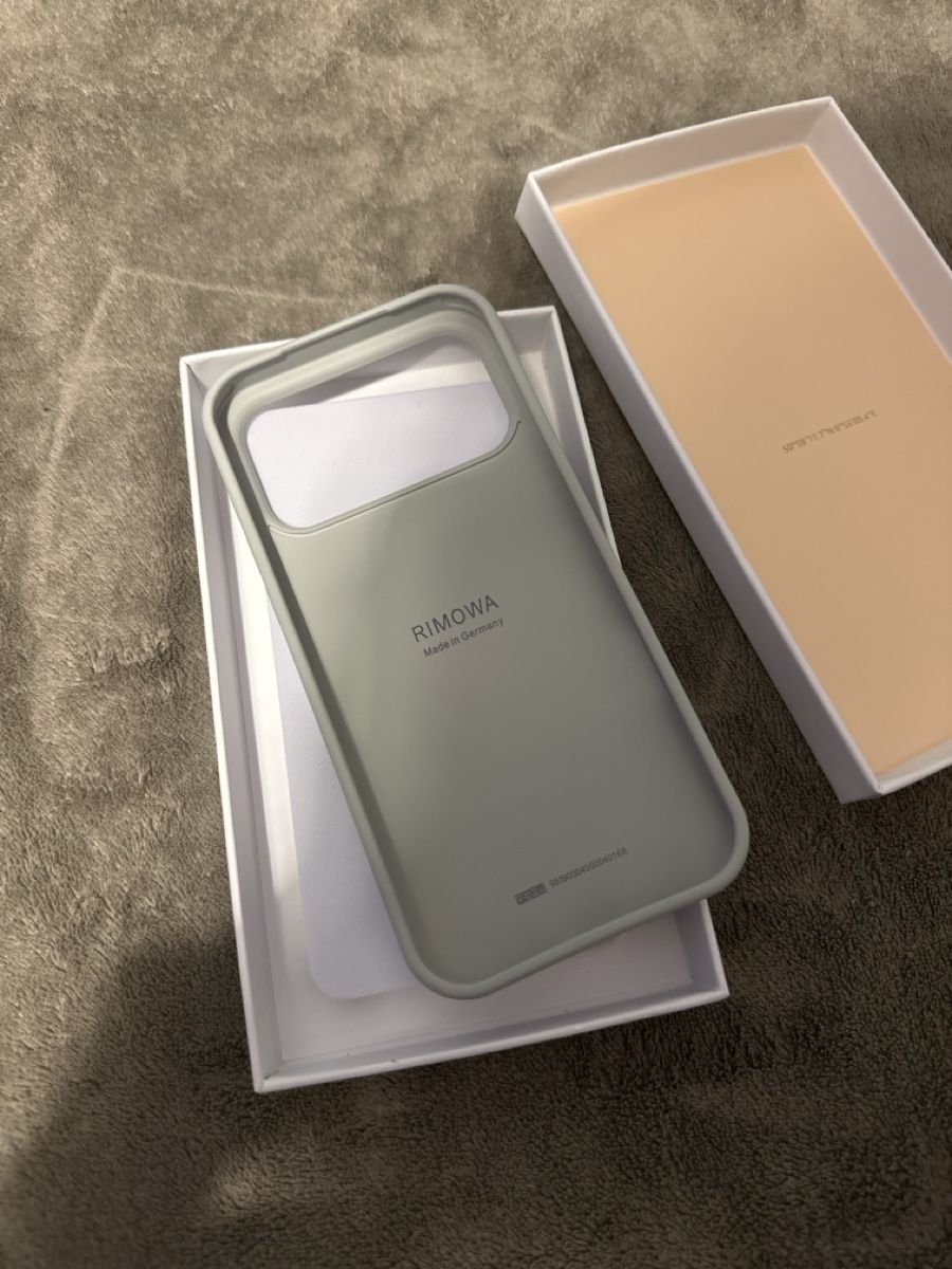 Apple Cover & Protezioni schermo: Coque RIMOWA 17 PRO – Nuovo (secondo la descrizione) da Renens VD venduto da acc_x6fw 1