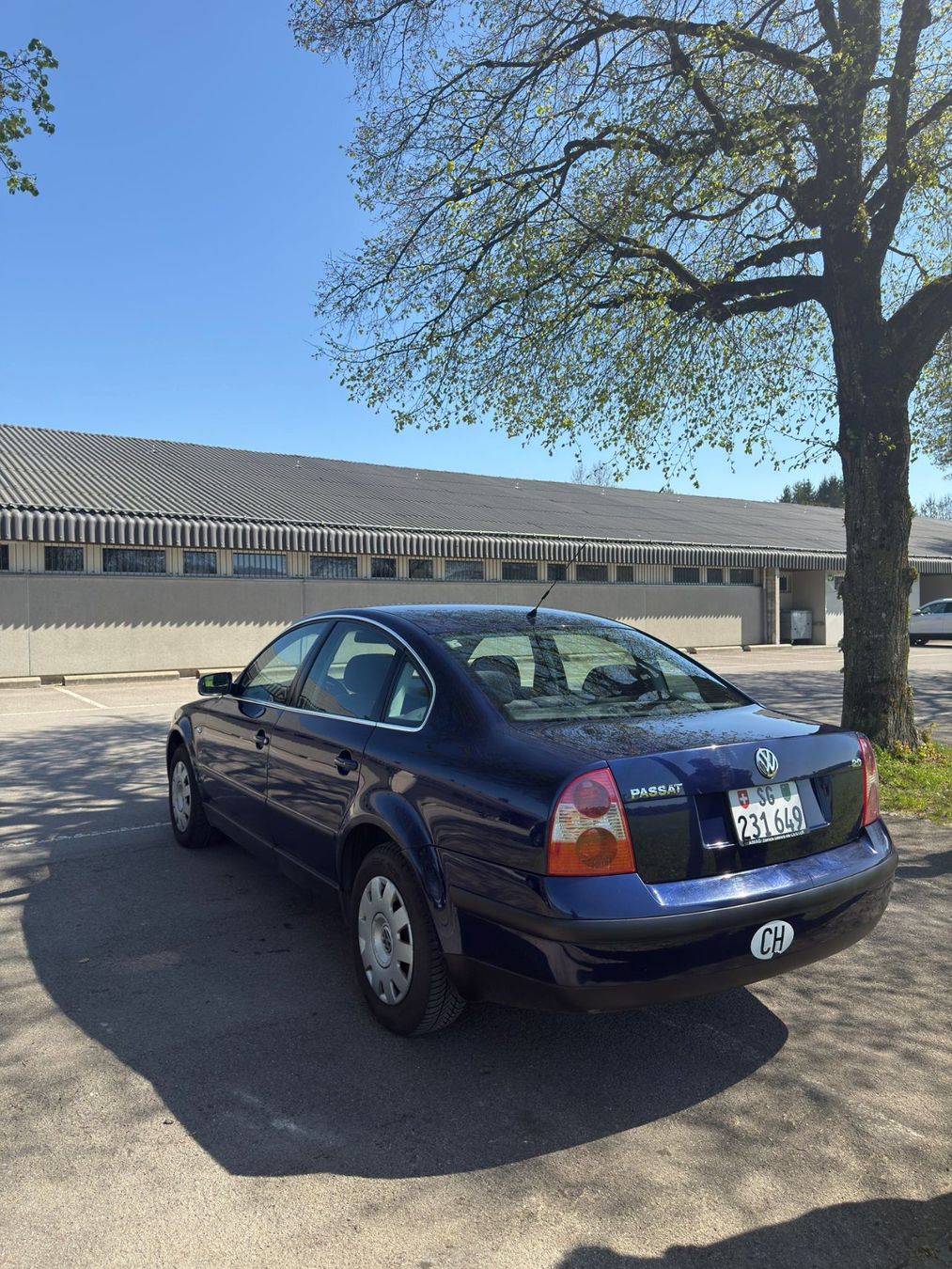 VW Automobili: VW Passat 2.0 – Usato da Wil SG venduto da ivl_m2sx 2