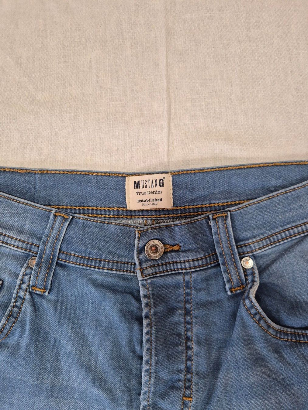 Jeans: Shorts Jeans Mustang – Nuovo (secondo la descrizione) da Domat/Ems venduto da palfier14 1