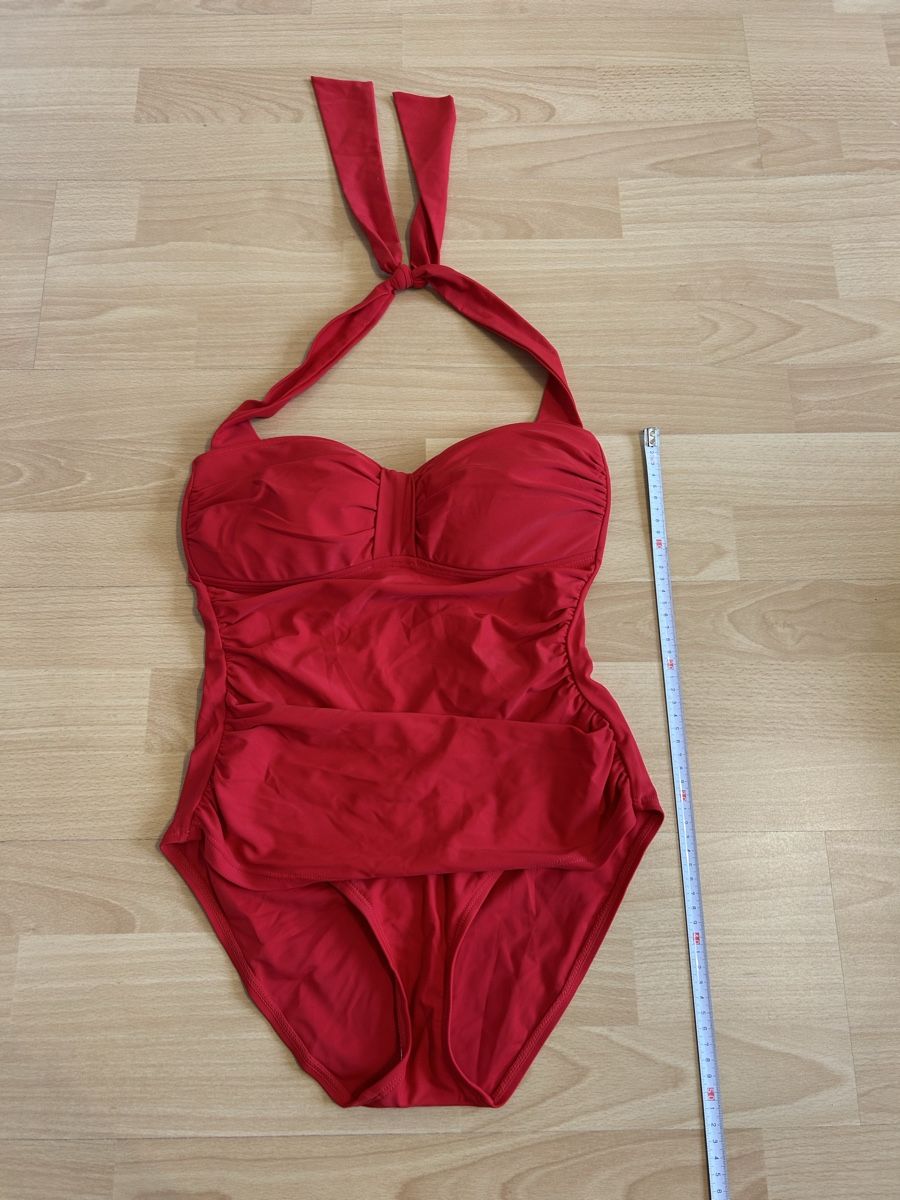Costumi da bagno & Bikini: Roter Badeanzug, Neckholder, Gr. M/L – Usato da Biel/Bienne venduto da SandraDG 1