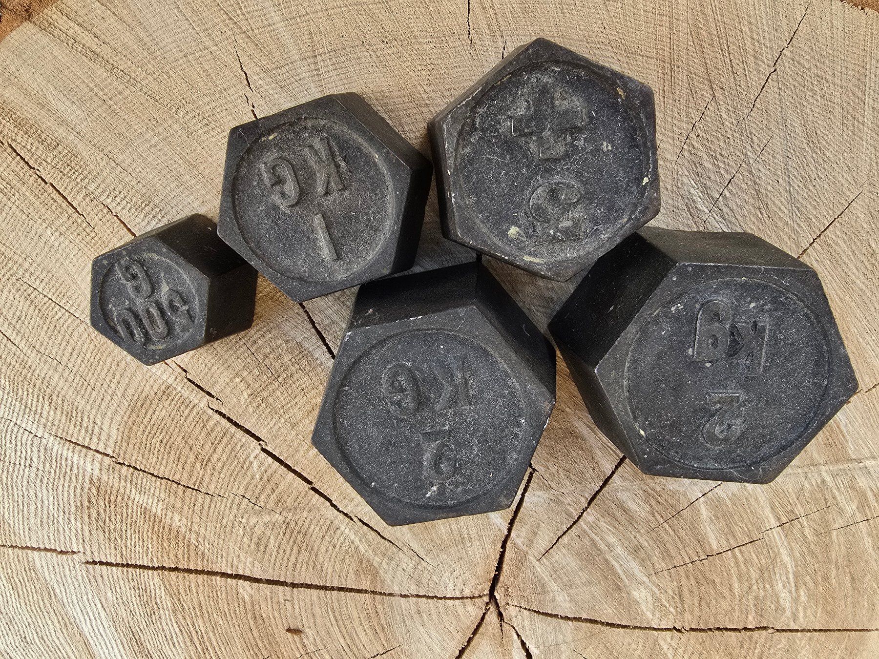 Tous les outils: 5 vintage Gewichtsteine – D'occasion à Romanshorn par Rachacha