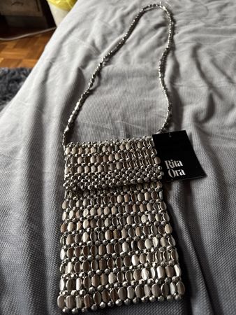 Silberne Metall- Umhängetasche Rita Ora NEU
