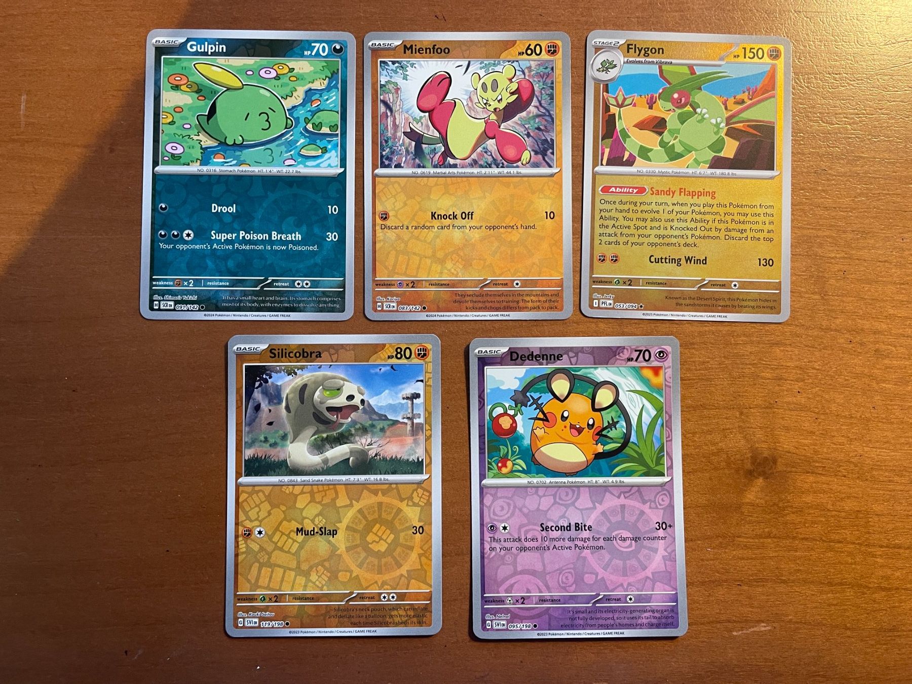 Pokémon Carte collezionabili: Pokemon Karten Set Reverse (Versand gratis) – Nuovo (secondo la descrizione) da Chur venduto da Angerson