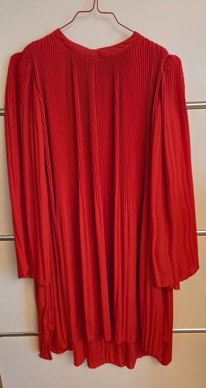 Zara Vestiti: Zara - Rotes Plissee Kleid – Usato da Zürich venduto da Nala2811 4
