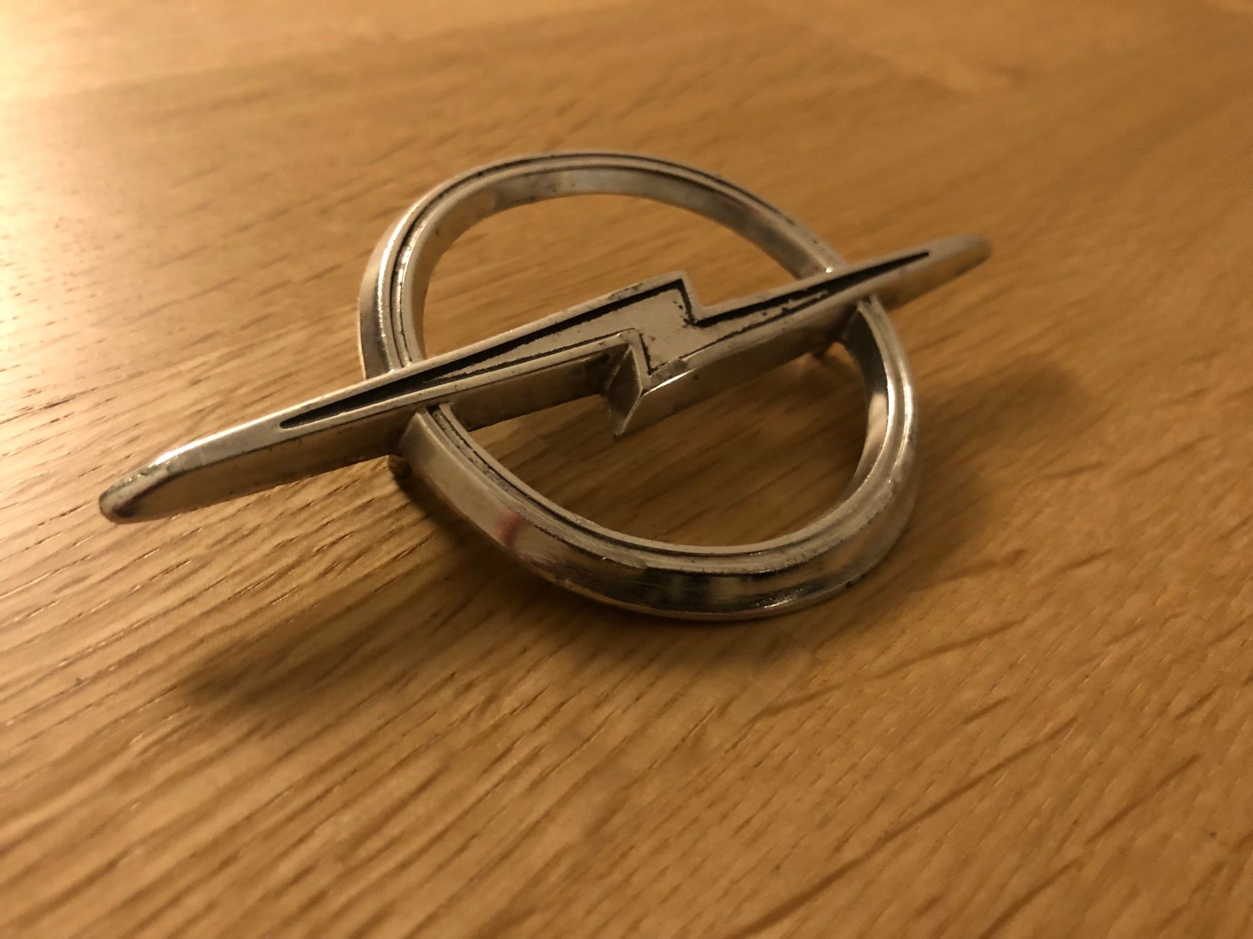 Schilder: Opel Blitz Logo Emblem Schild Metall Vintage – Gebraucht aus Bern von fellow75 1