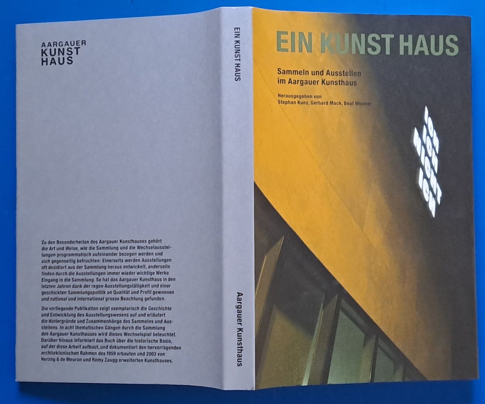 Libri: EIN KUNST HAUS - AARAU - mit dem E-Bau v. Herzog De Meuron – Usato da Zürich venduto da archiphil 1