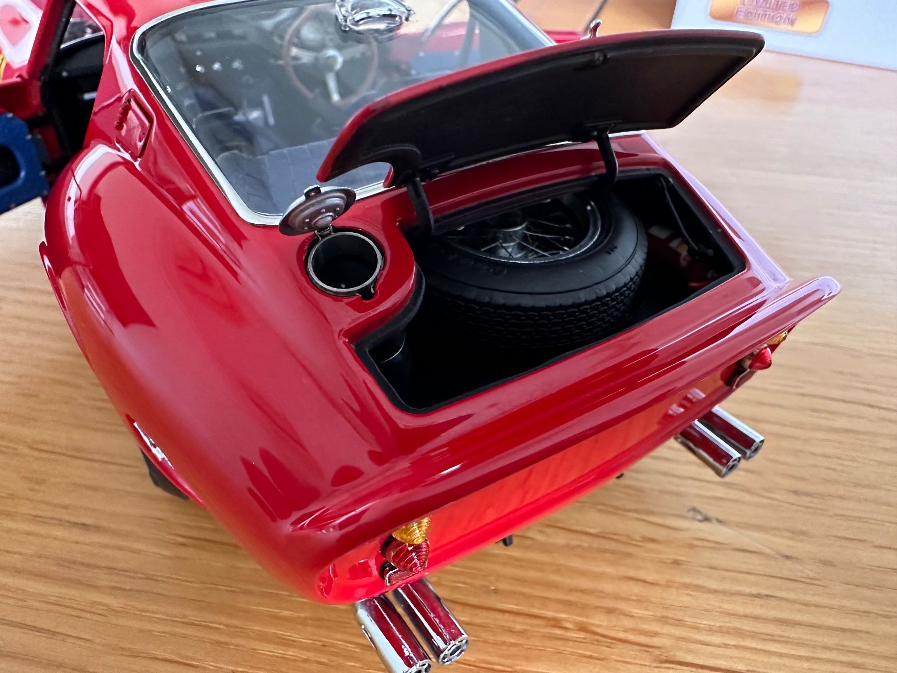 CMC Modellautos: Ferrari 250 GTO CMC 1/18 – Neu und originalverpackt aus Stein AR von Krabbe2 4