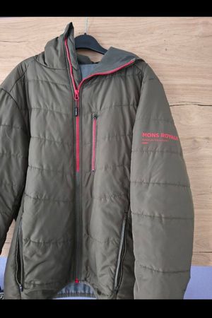 Mons Royale Winterjacke