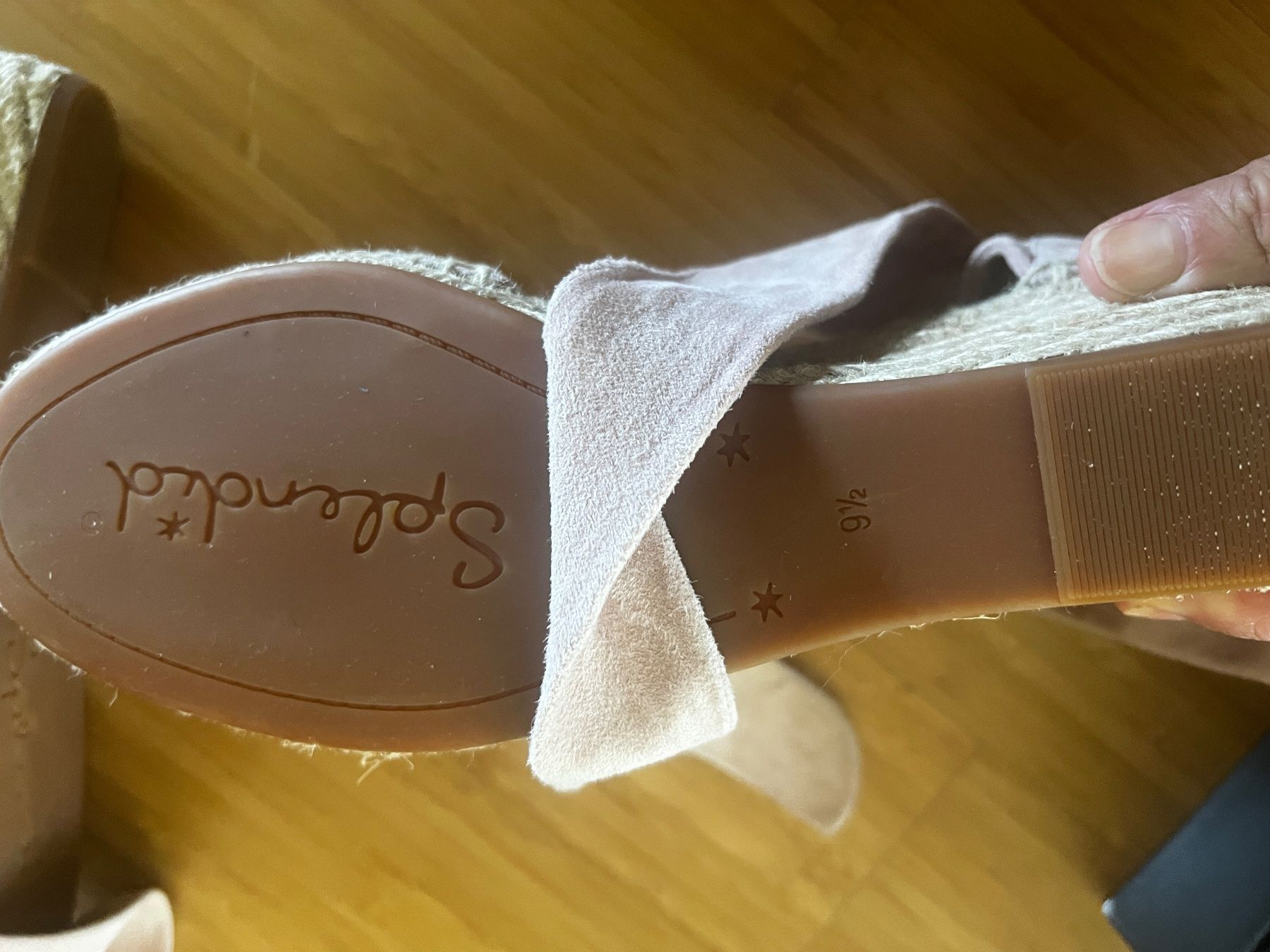 Chaussures femmes: Espadrilles compensées roses à lacets taille 38 état neuf – Neuf (Voir description) à Nyon par ikel78 2