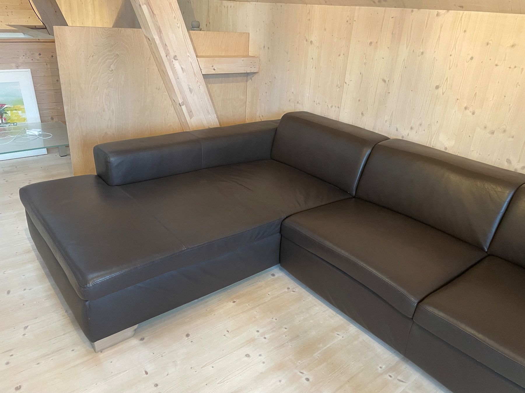 Divani: Ecksofa aus Leder mit Longchair rechts – Usato da Oberkulm venduto da kat_x568 3