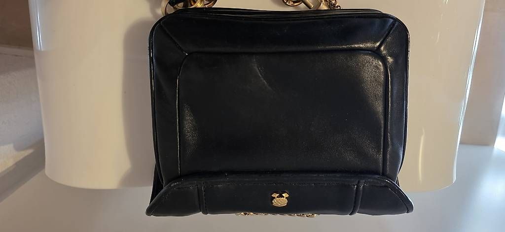 Borse da donna: Navyboot kleine Schwarze Ledertasche – Usato da Wolfhausen venduto da LoukAudio 3
