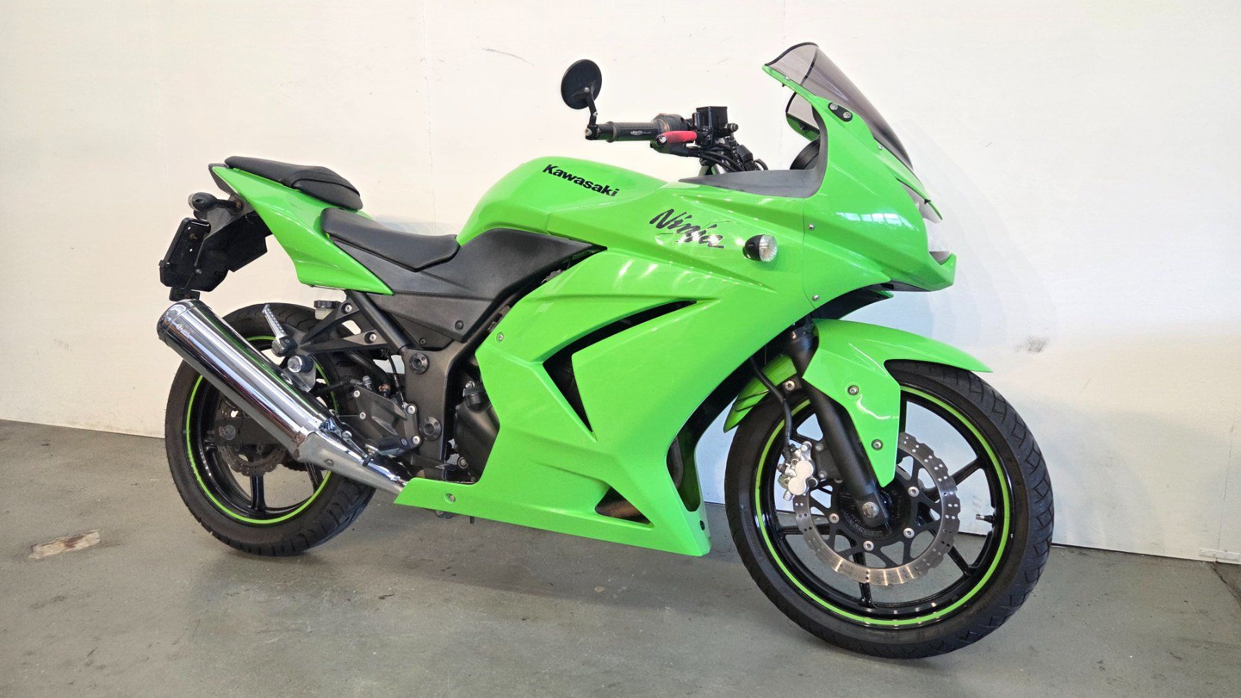 Kawasaki Strada: Kawasaki Ninja 250 R – Usato da Tägerschen venduto da Moto-Welt 2