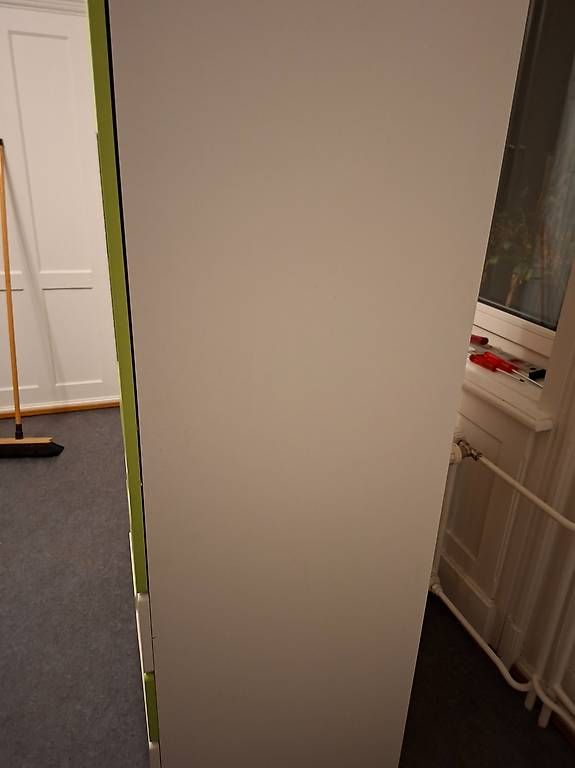 Armadi: Kinderkleiderschrank IKEA – Usato da St. Gallen venduto da Cleu7 1