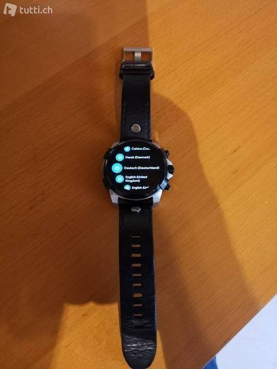 Diesel smartwatch dzt2001 deals