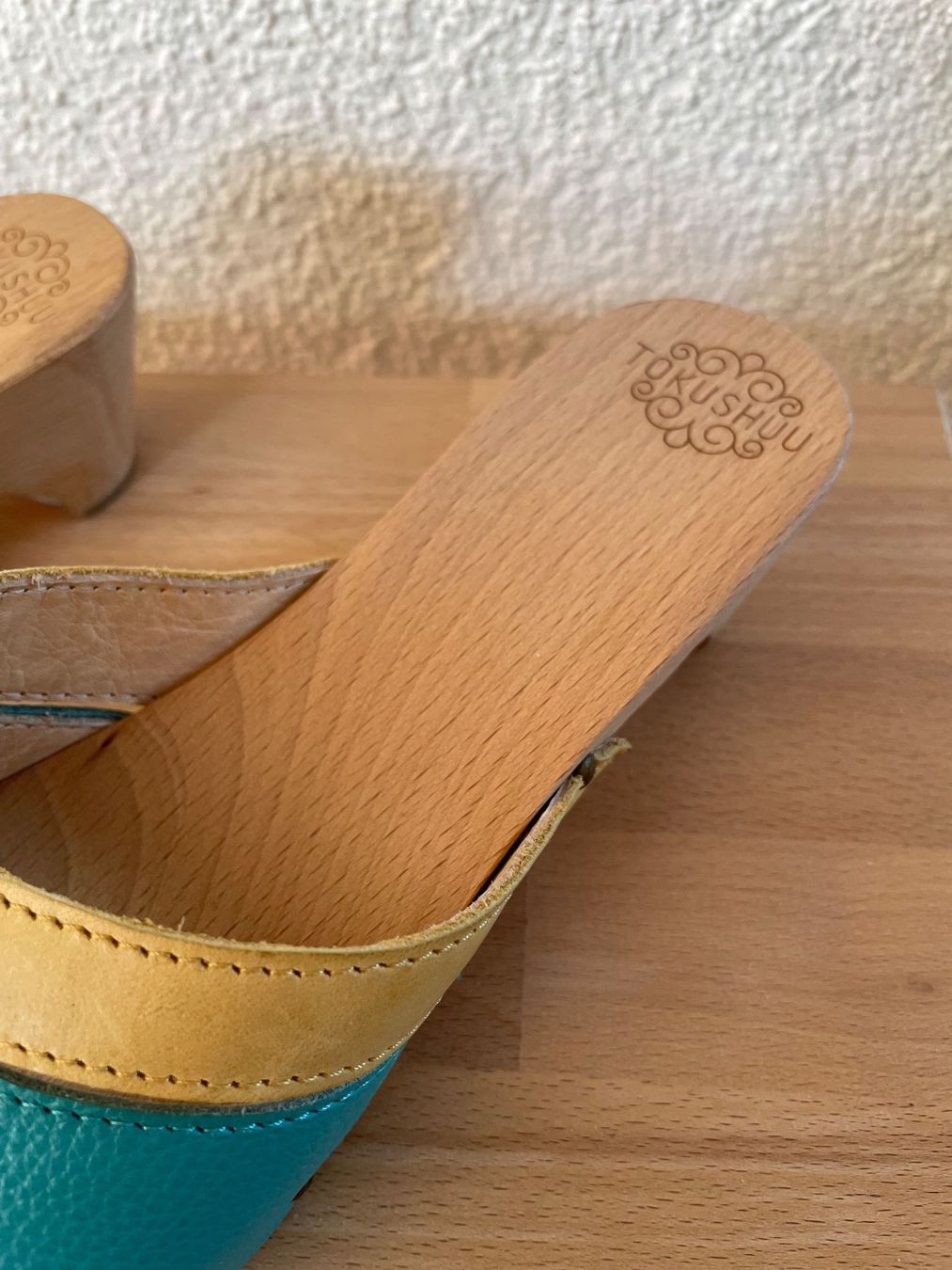 Herrenschuhe: Trendige Design Schuhe TOKUSHUU Gr. 37 – Gebraucht aus Köniz von kupu-kupu 2