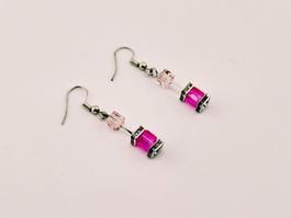 Ohrhänger mit rosa und pinken Glaswürfel