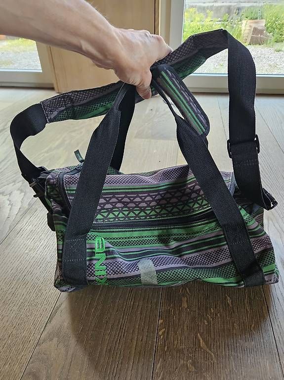 Borse & Zaini: Kinder Sporttasche Dakine – Usato da Rifferswil venduto da Christin7 1
