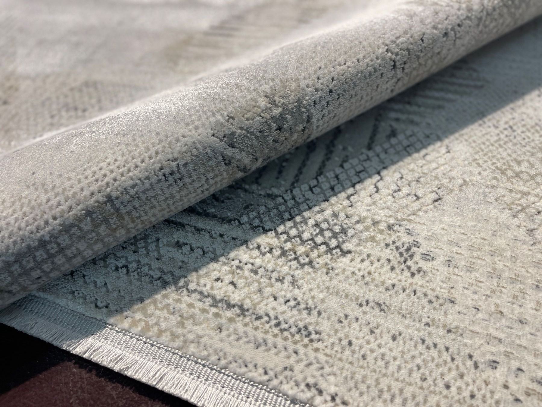 Tappeti: Moderner Designerteppich – Nuovo (secondo la descrizione) da Zürich venduto da NE-0 2