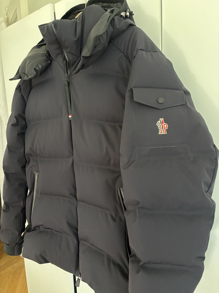 Moncler Giacche: Moncler Ski Jacket – Nuovo (secondo la descrizione) da Genève venduto da Nathanwatchch 1