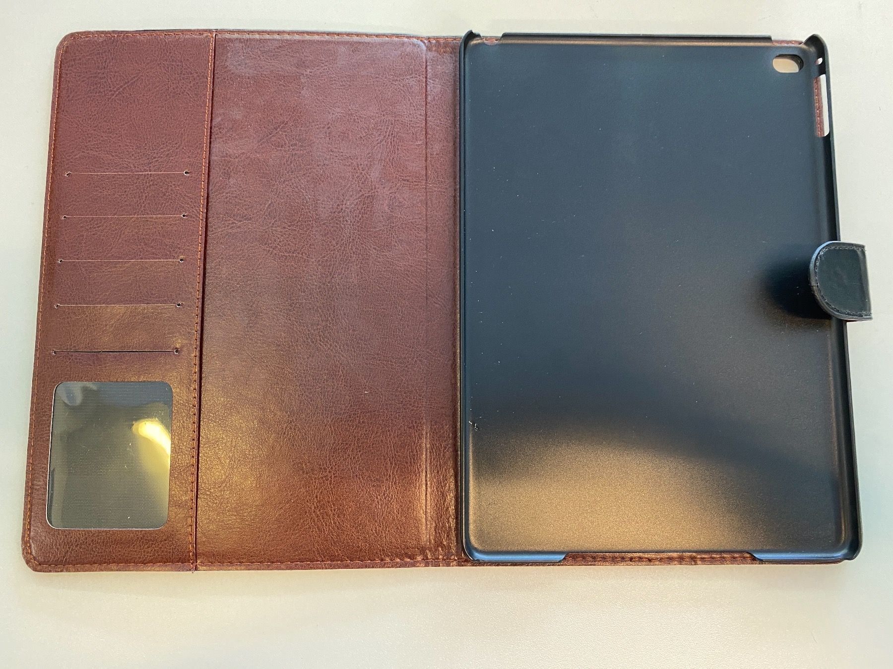Altri accessori: iPad 9.7inch Hülle – Nuovo (secondo la descrizione) da Holderbank venduto da brr98 1