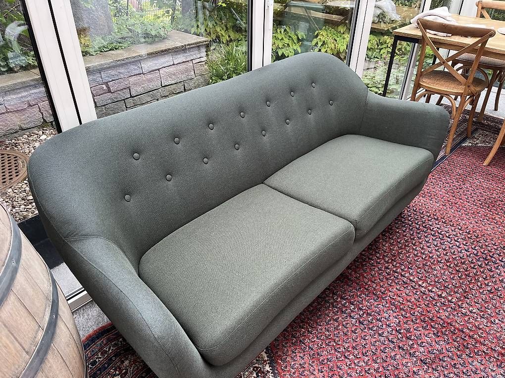 Sofas: Couch / Sofa Olivegrün – Gebraucht aus Oberrieden von Schnaepplijaeger_24