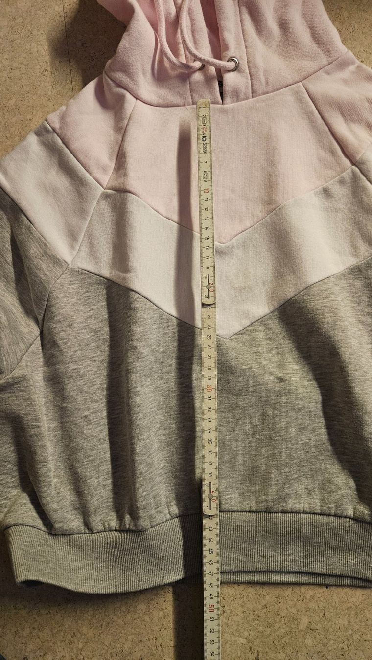 Pulls & Sweat-shirts: Kapuzenpullover – D'occasion à Münchenbuchsee par Yothu 2