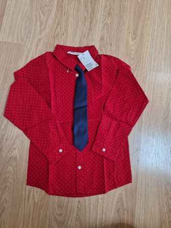 !!! NEU !!! Hemd rot mit Punkten und Krawatte 128