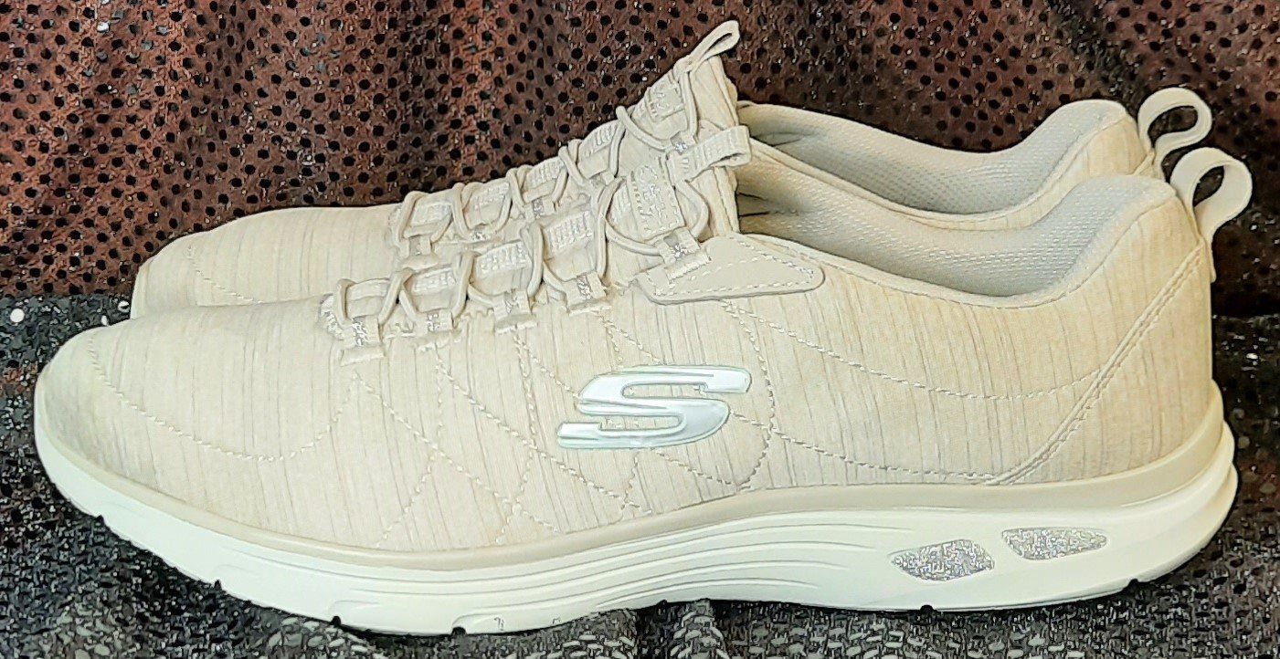 Skechers Scarpe da donna: SKECHERS Damen Sneaker Nat 40 – Nuovo (secondo la descrizione) da Seuzach venduto da VT-Collections2 3