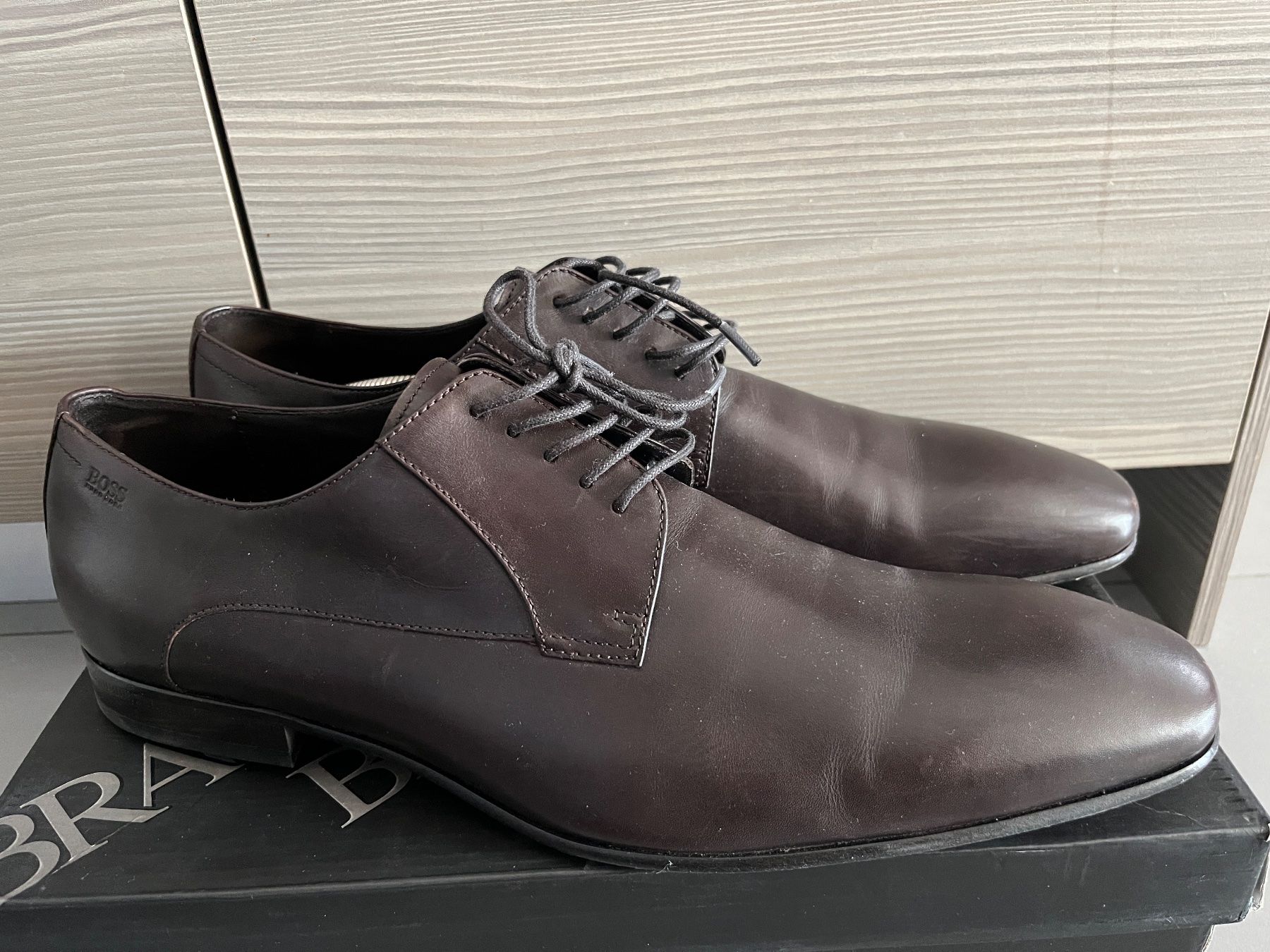 Hugo Boss Herrenschuhe: Elegante Hugo BOSS Schuhe, Grösse 45 – Gebraucht aus Sierre von black.box 2