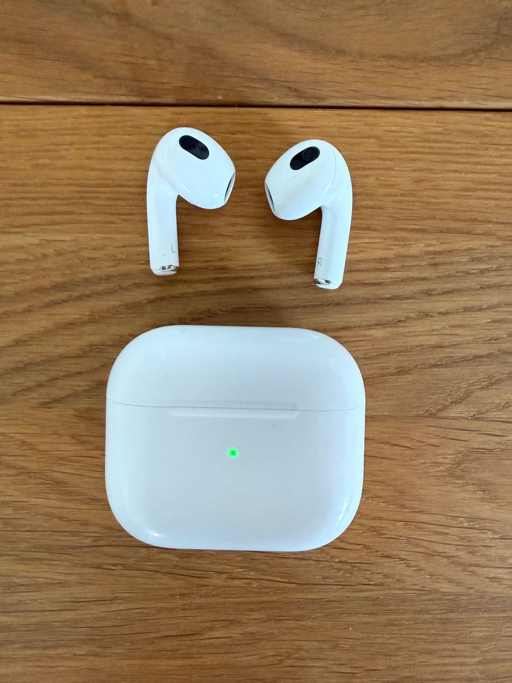 Apple Kopfhörer: APPLE AirPods 3 – Gebraucht aus Lausanne von Nine1982 3