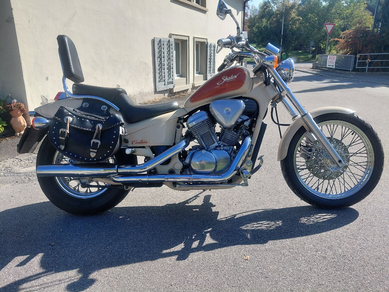 Honda Chopper: Honda Shadow VT600 – Usato da Gontenschwil venduto da Deutz09 2