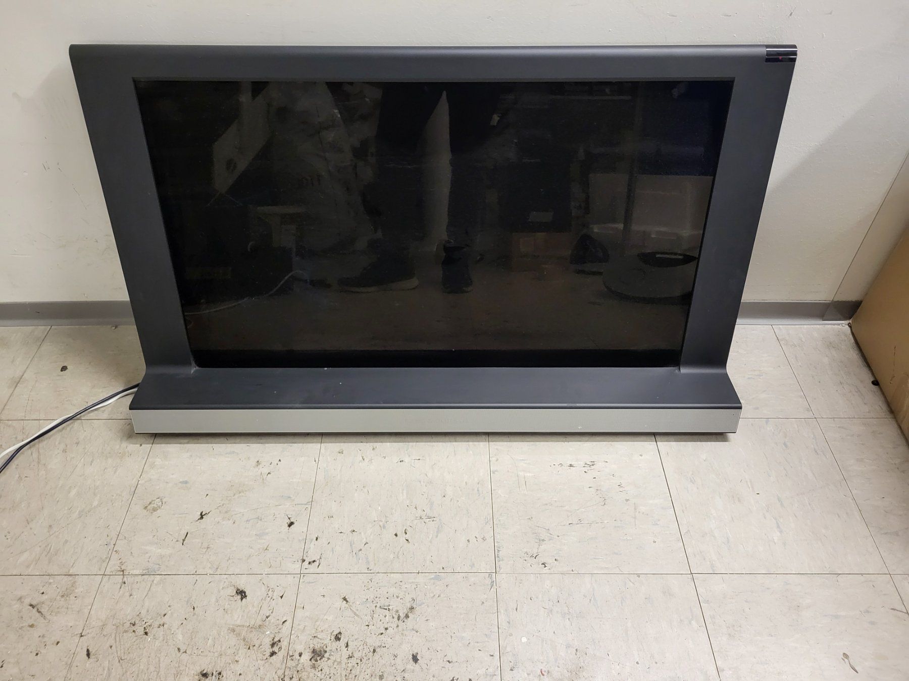 Bang & Olufsen Televisori: Beovision 8-40 Bang & Olufsen téléviseur – Usato da Sion venduto da Bang-OlufsenSion 1