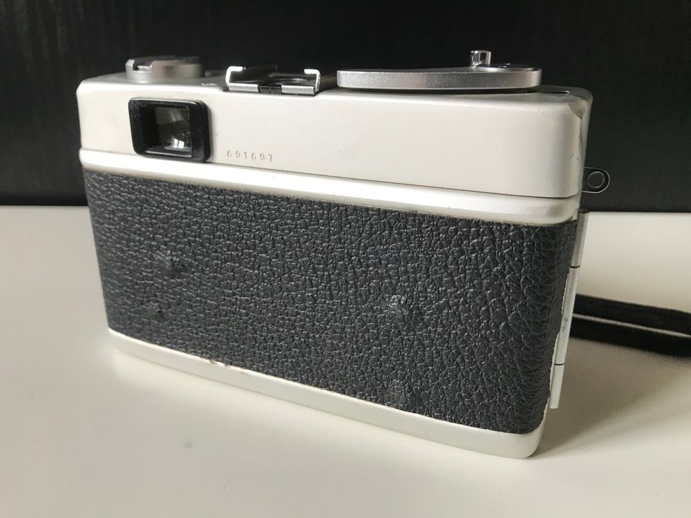 Konica C35 V 2