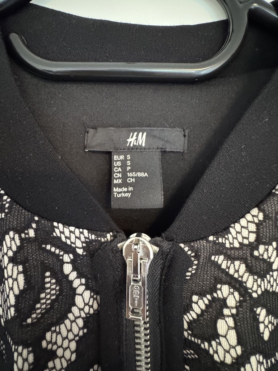 H&M Jacken: H&M Bomberjacke – Gebraucht aus Ottenbach von Mani769 1