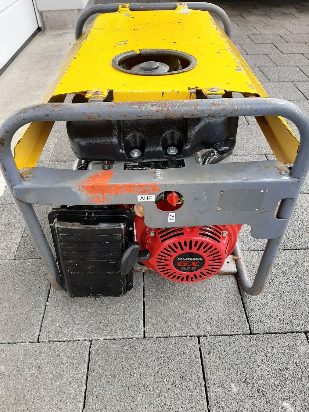 Generatori di corrente: Generator Stromerzeuger Wacker Neuson Honda 230V/3.9kW – Usato da Rain venduto da Kleinmoto 2