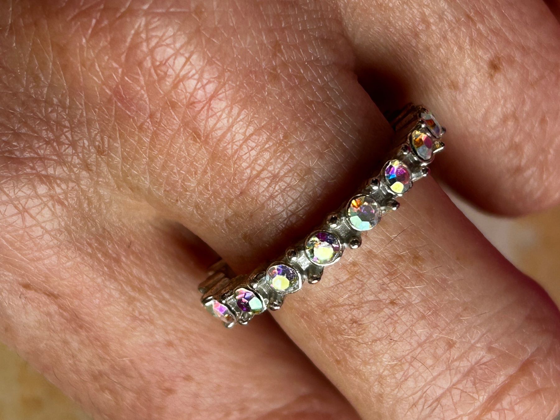 Anelli: Fingerring mit funkelnden Strasssteinen (61) – Usato da Laufen venduto da Bellavitaboom 2