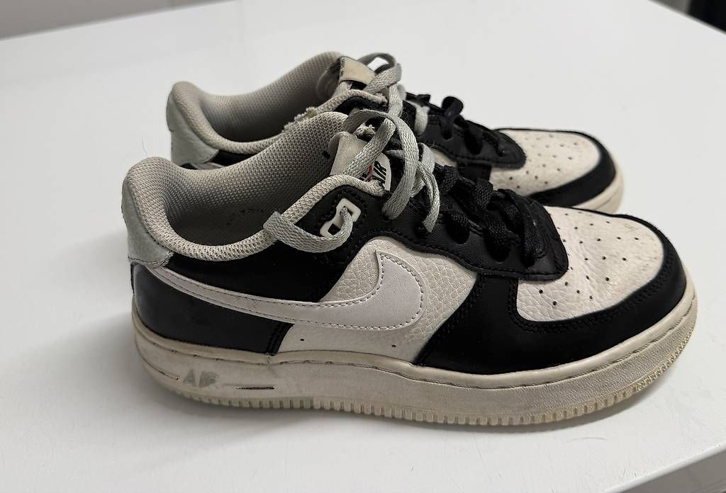 Scarpe da uomo: Nike Air 36.5 – Usato da Buchs AG venduto da Cres3