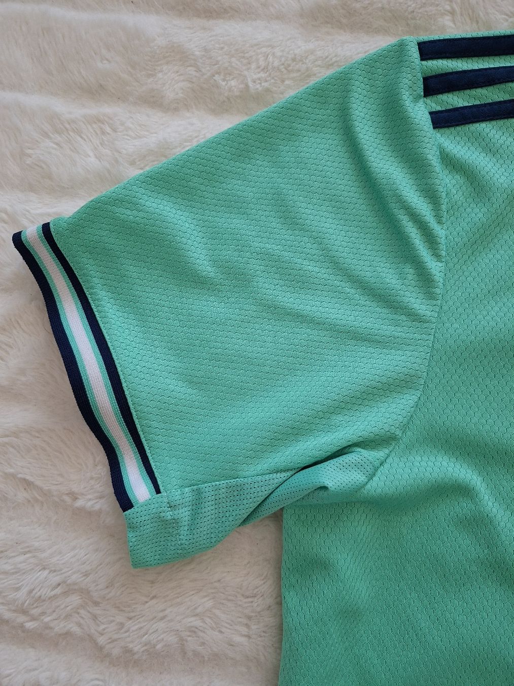 Adidas Canottiere & Pantaloni: Maillot officiel Adidas Real Madrid – Usato da Renens VD venduto da ser_j2fn 6