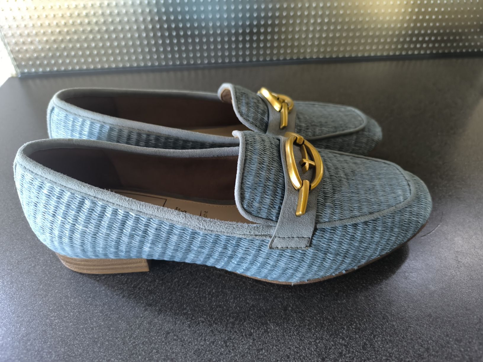 Tamaris Scarpe da donna: Neue Tamaris Slipper,blau,39 – Nuovo e nell'imballaggio originale da Schaffhausen venduto da gab_v5qf 5