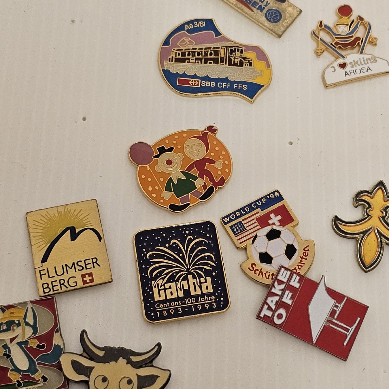 Placchette & Badge: grosse Pins Sammlung, viele verschiedene Sujets, – Nuovo (secondo la descrizione) da wolfhalden venduto da 46464646 3