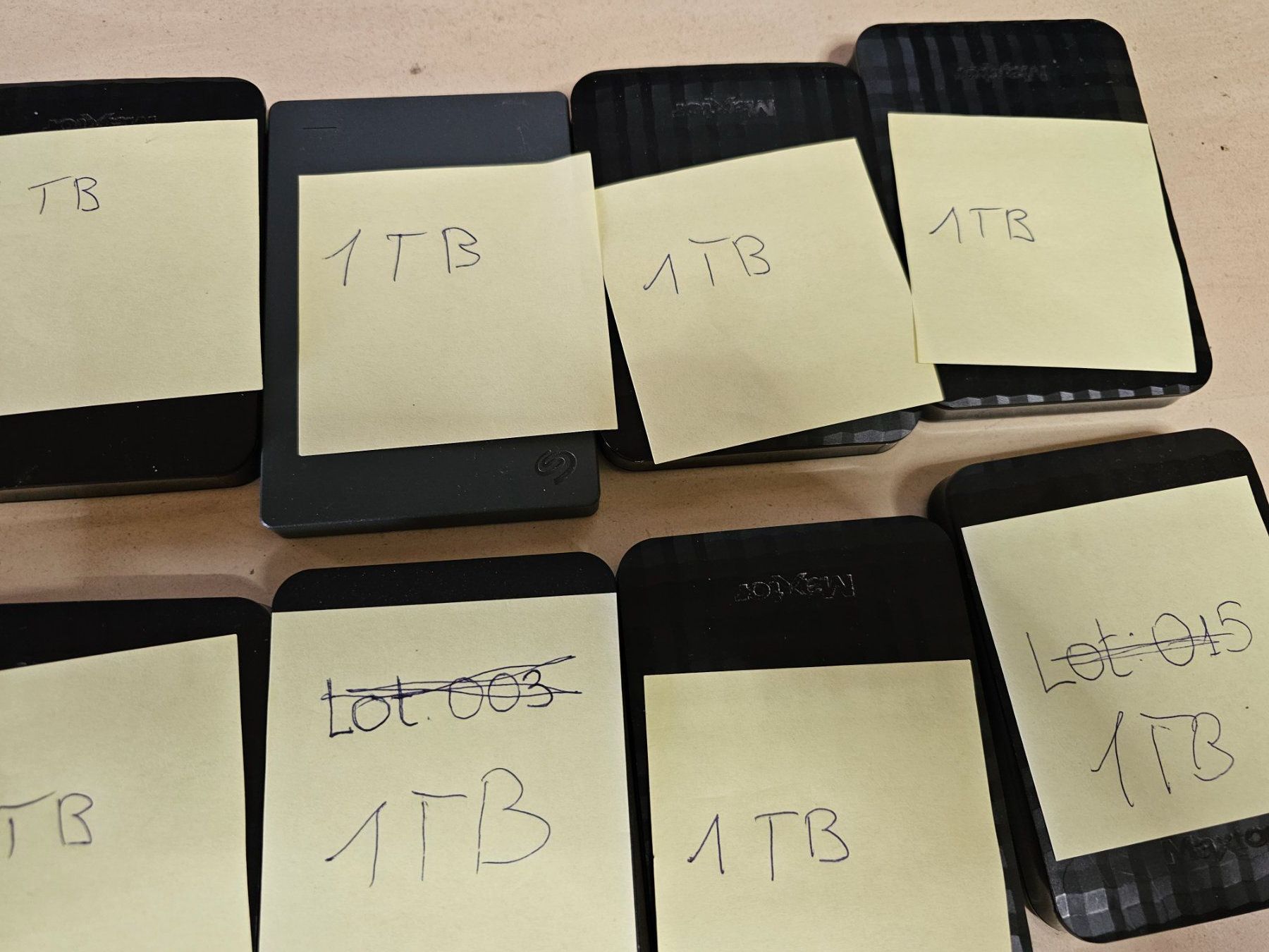 Dischi rigidi: Externe Festplatten HDD – Usato da Burgdorf venduto da weggu.666 2