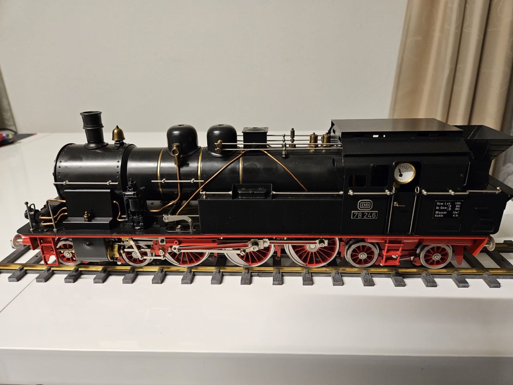 Modelleisenbahnen: Dampflok BR78 spur 1 mit Echtdampf – Neu (gemäss Beschreibung) aus Brunnen von