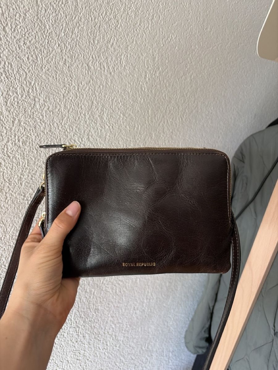 Borse da donna: Tasche von Royal Republiq – Usato da Allschwil venduto da Fialova 1