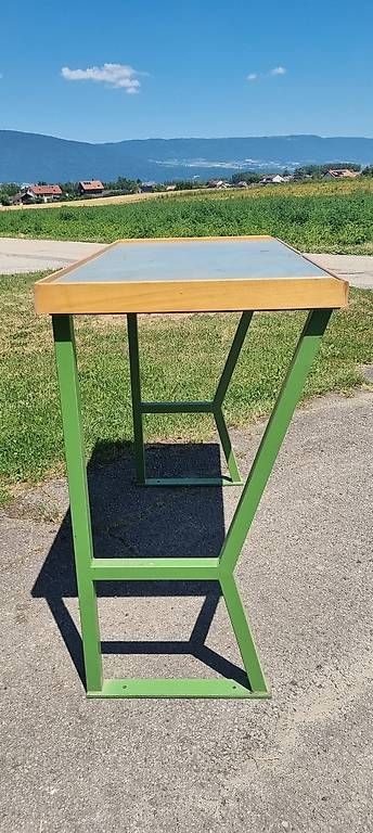 Établis: Table établi haut pour horloger – D'occasion à YVONAND par denbil 1