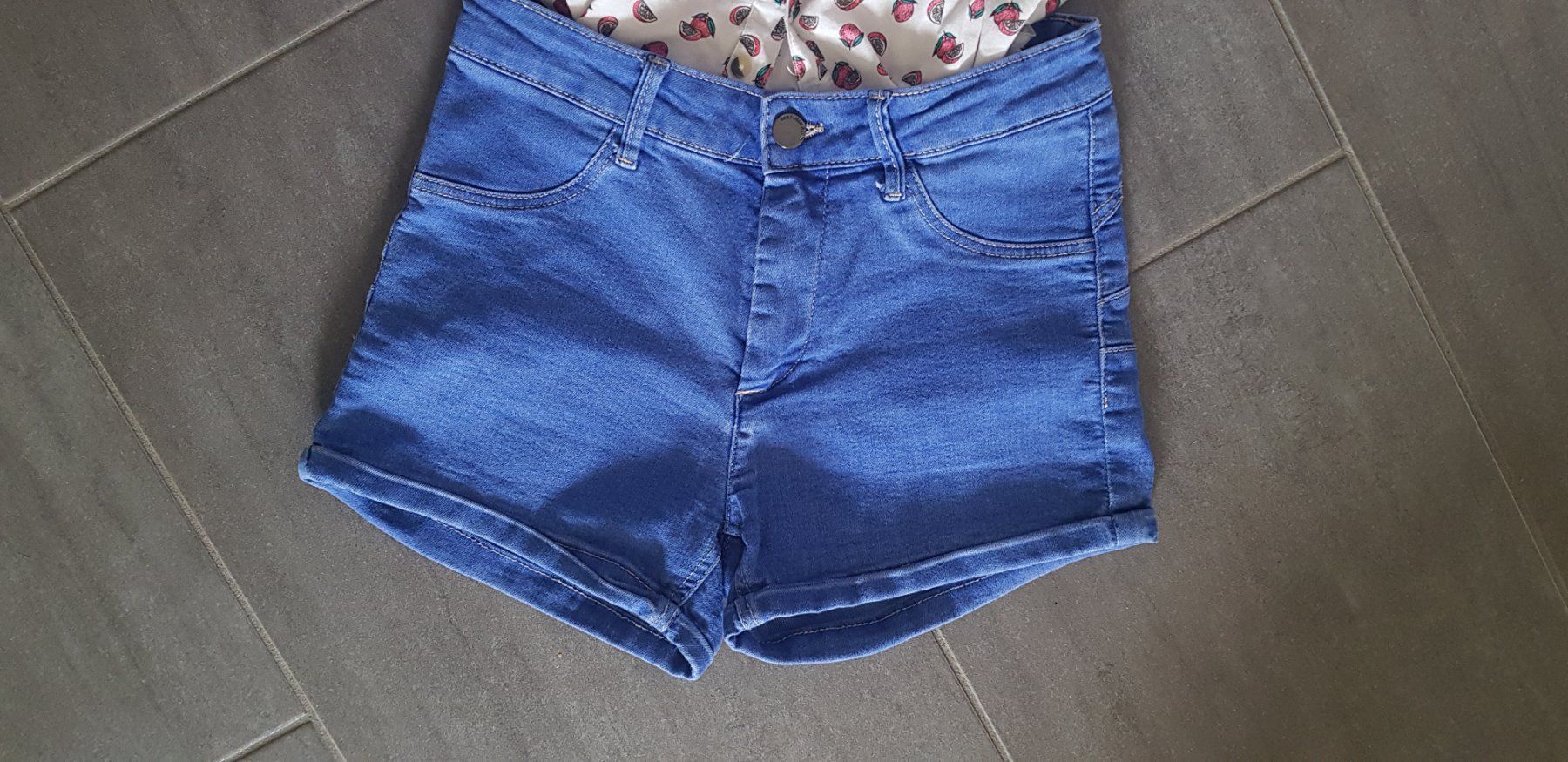 Tally Weijl Lotti & Set di vestiti: Tally Weijl Shorts + Bluse Gr.36 – Usato da Mezzovico venduto da maemy 2