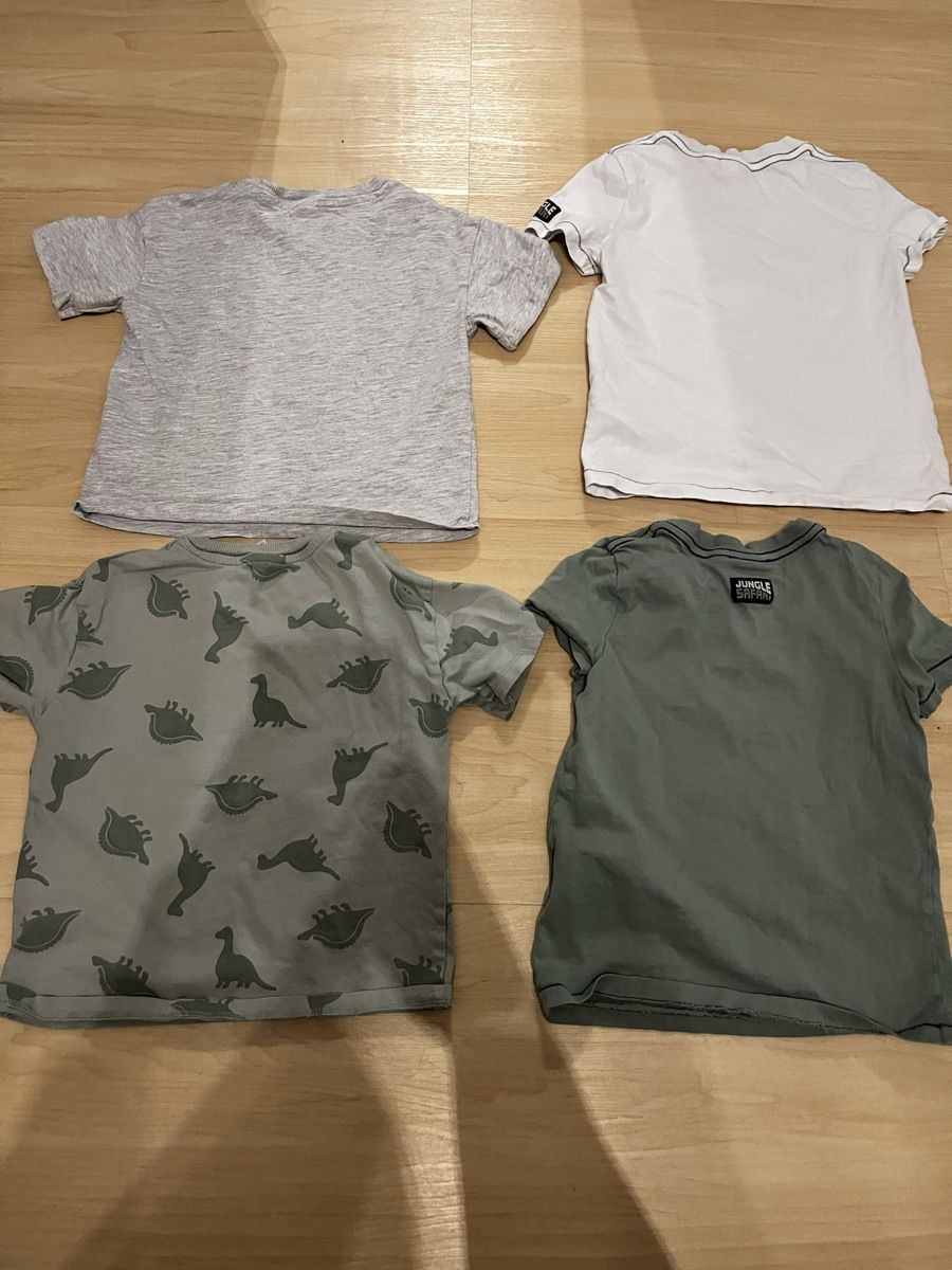 Lotti & Set di vestiti: Tshirt Grösse 98 und 98/104 – Usato da Herznach venduto da Leimsa 1