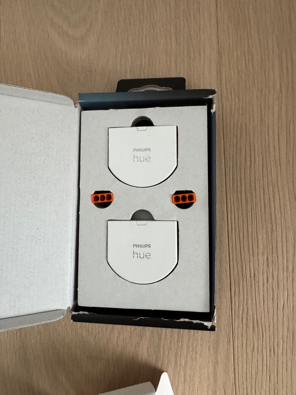 Philips Interrupteurs: Philips Hue Wandschalter Modul – Neuf (Voir description) à Niederrohrdorf par 54Belaadpa43 1