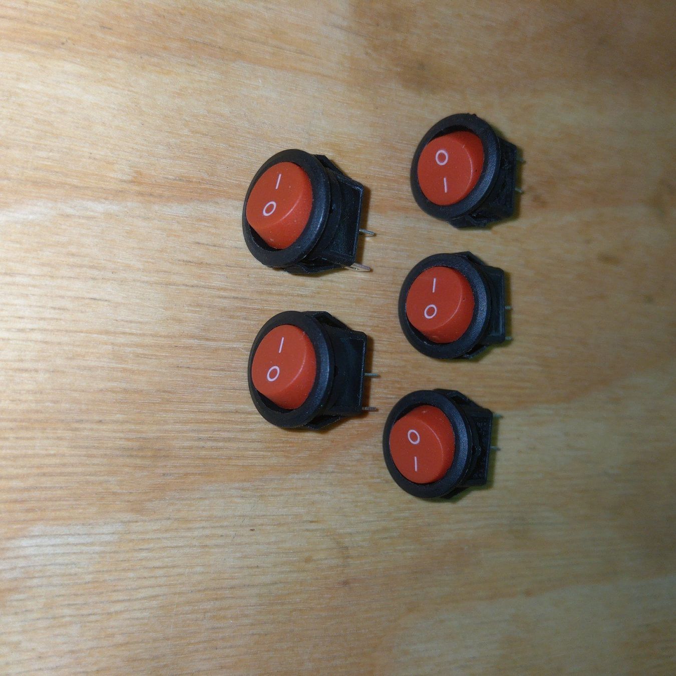 Schalter: Wippschalter mini rot On Off 250V 16mm 5x – Neu und originalverpackt aus Neunkirch von MaElekt